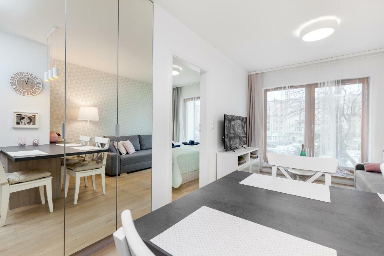 Apartamenty Black&White - Apartament Batory Five Gdynia Zewnętrze zdjęcie